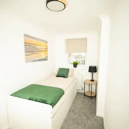 Spacious - Sleeps 5 - Garden - Close To Sea Gorleston-on-Sea Exterior foto