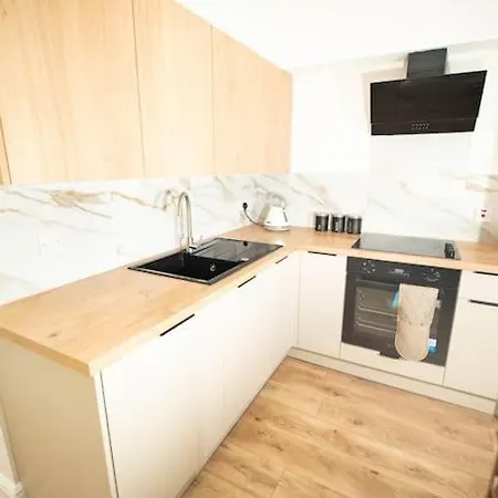 Spacious - Sleeps 5 - Garden - Close To Sea Gorleston-on-Sea Exterior foto