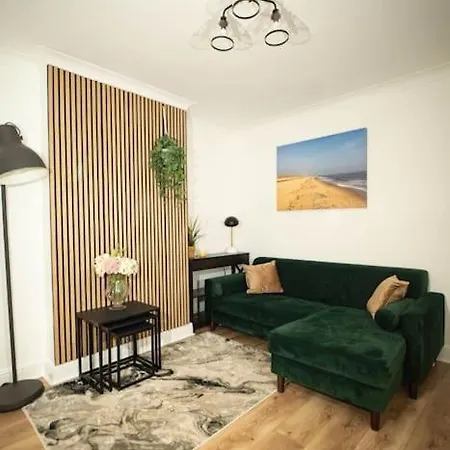 Spacious - Sleeps 5 - Garden - Close To Sea Gorleston-on-Sea Exterior foto