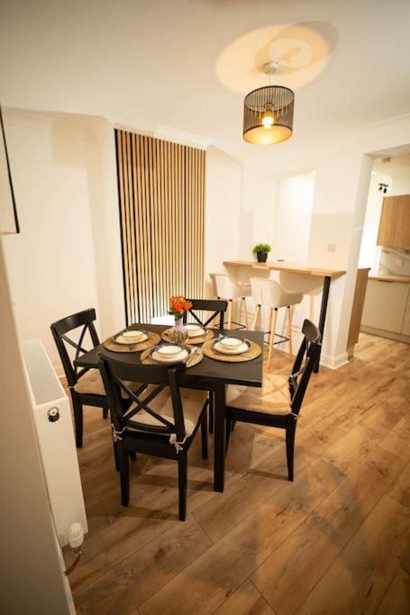 Spacious - Sleeps 5 - Garden - Close To Sea Gorleston-On-Sea